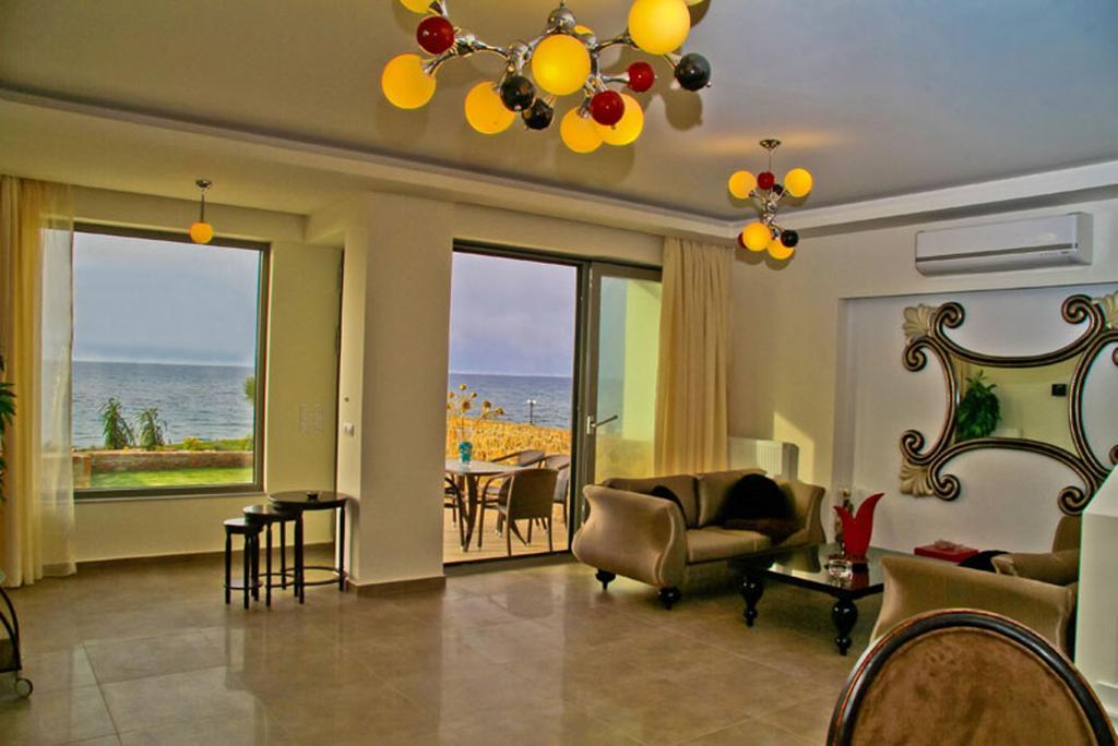 Villa Sea View Beachfront Peri Gouves